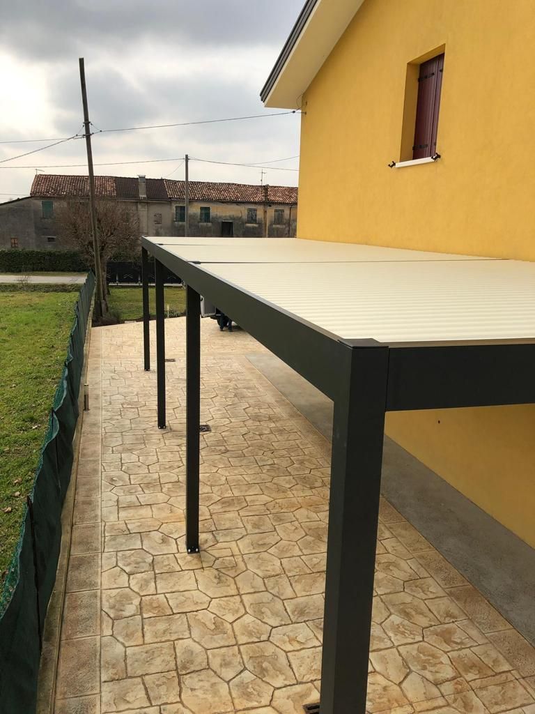 Pergola bioclimatica