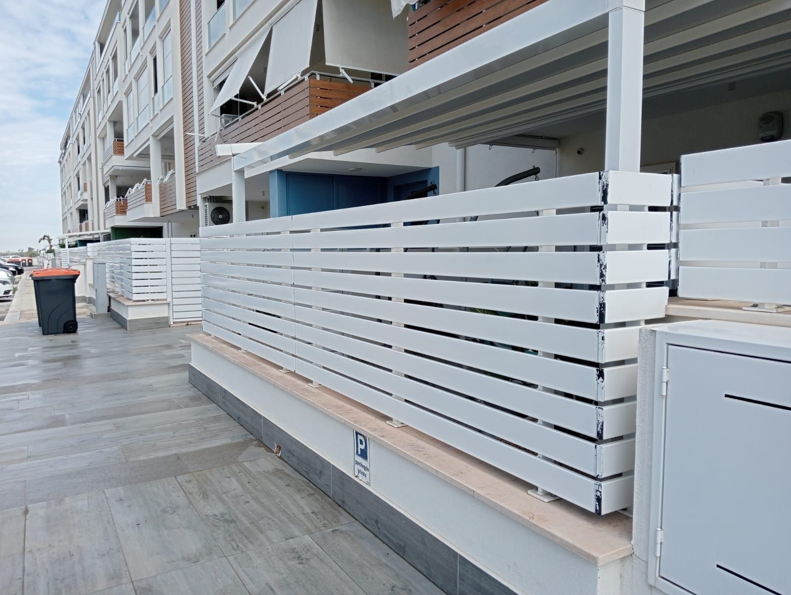 Recinzione spazio esterno in ferro