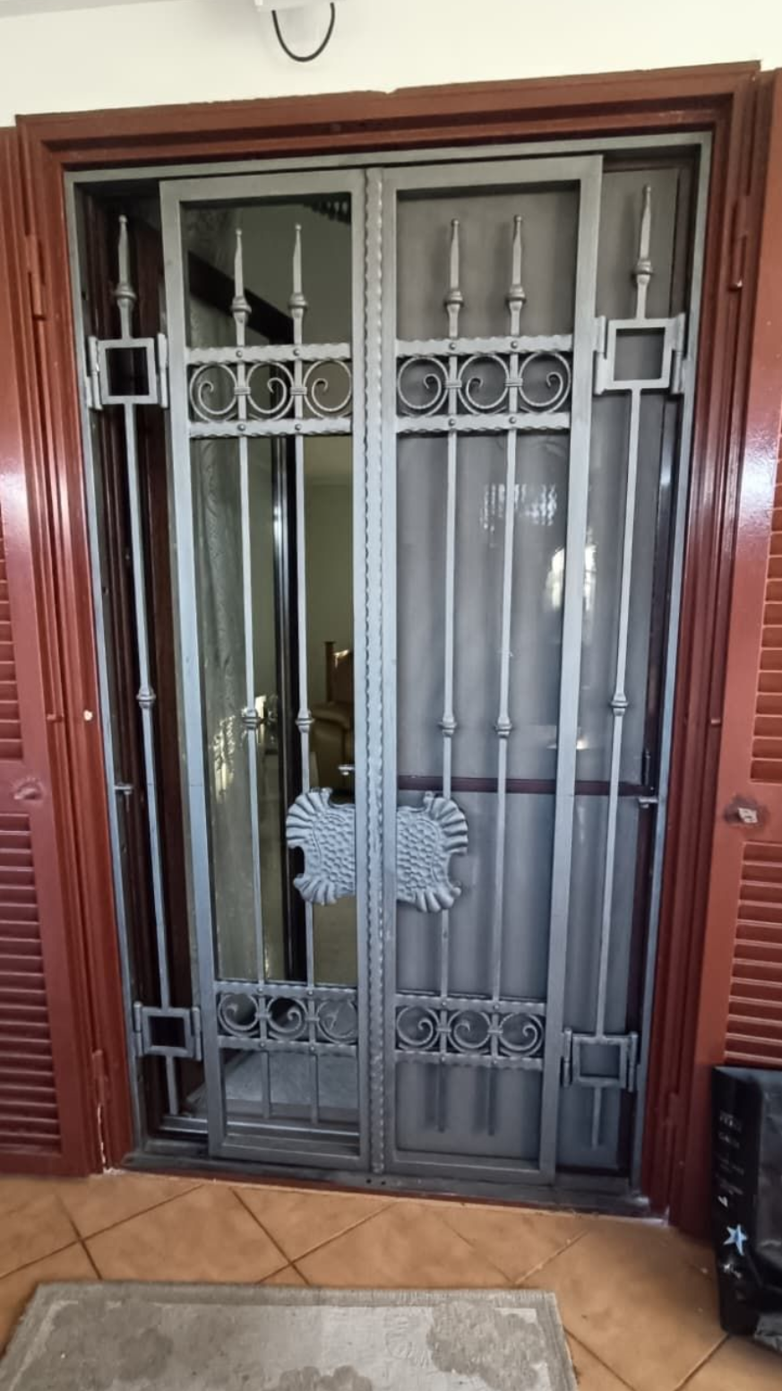 Inferriata rimovibile