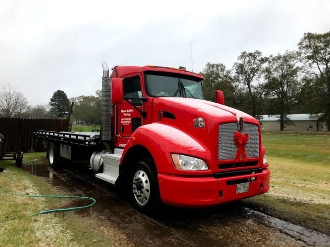 Glenn Bolin's towing truck