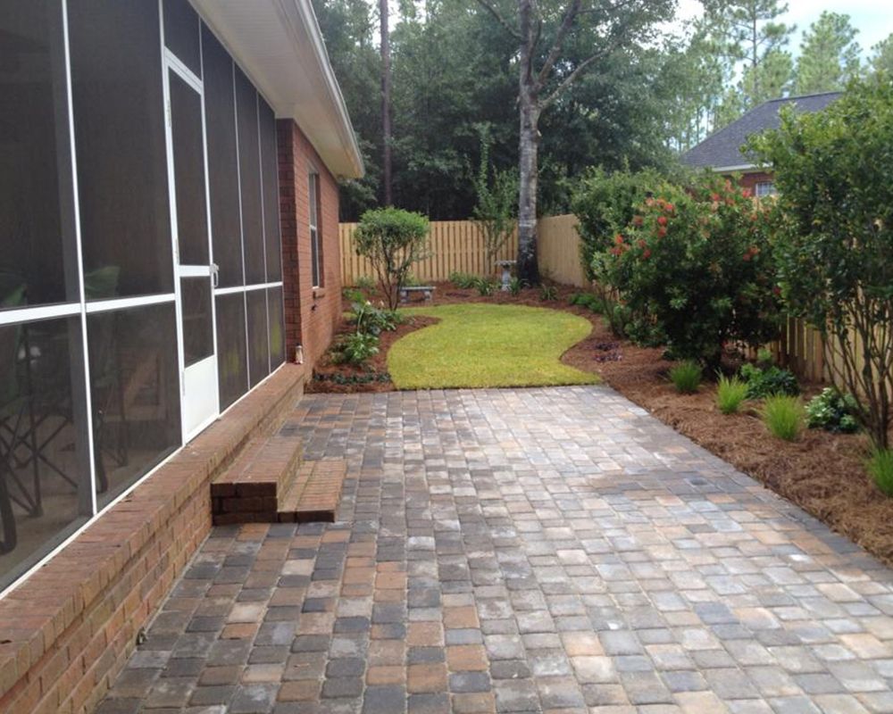 Porch with a Brick Walkway – Mobile, AL – A Bloom Garden Center