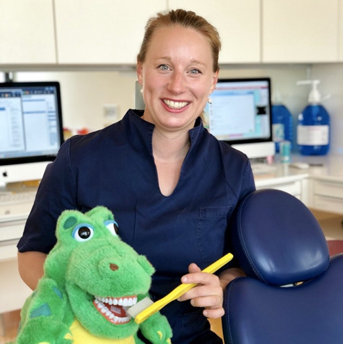 Dr. Frederike Arnold-Brüning – Ganzheitliche Zahnmedizin für Kinder und Familien in Berlin