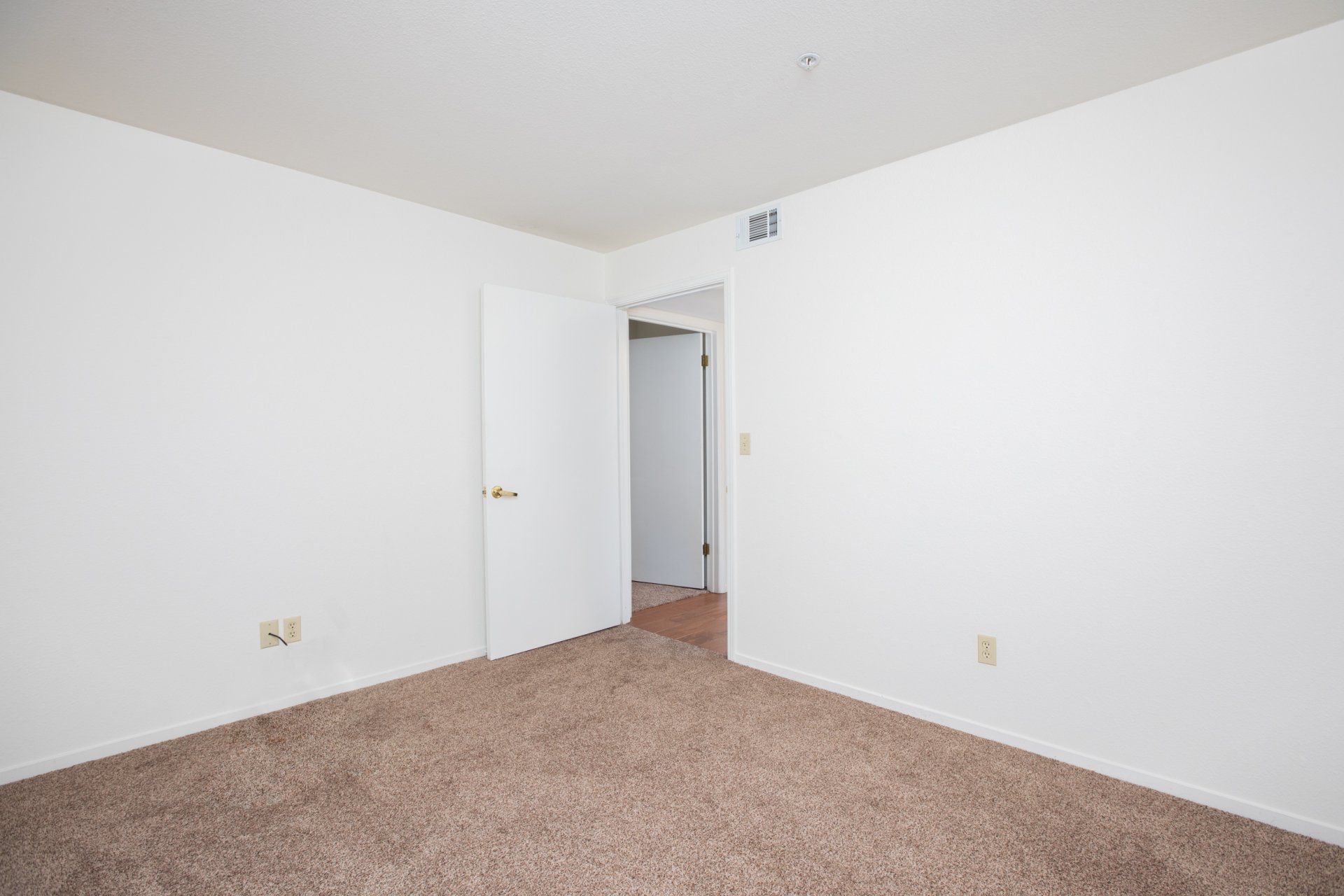 Apartment Features And Amenities In Napa California   CFVMS14805 Edit 2304w 