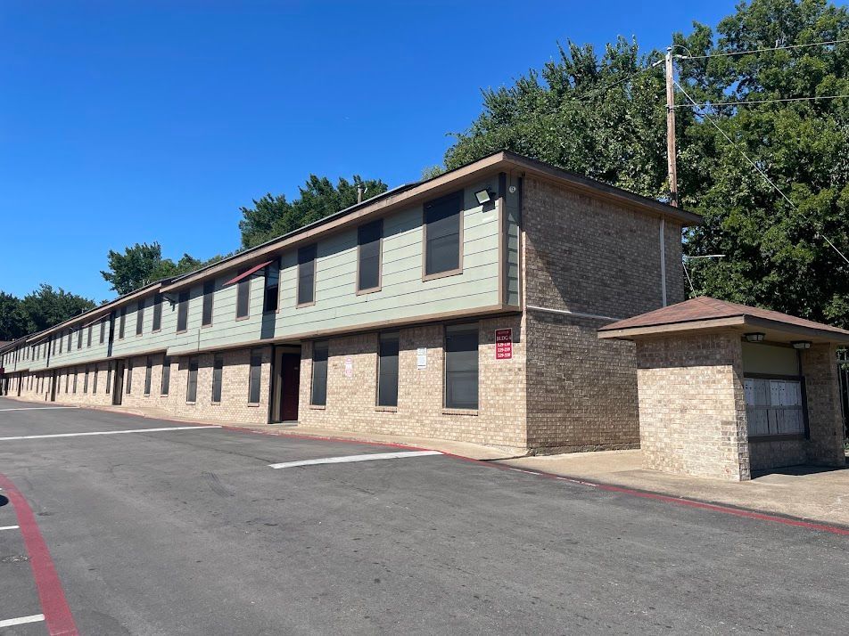 exterior apartmetn complex 