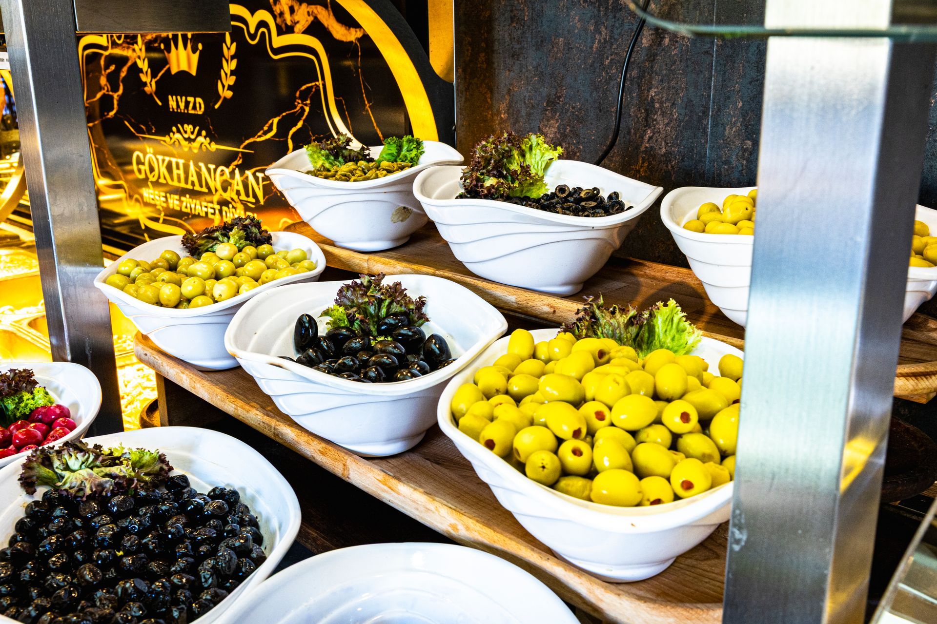 Tavuk Şiş – Gegrillte Hähnchenspieße, frisch zubereitet.