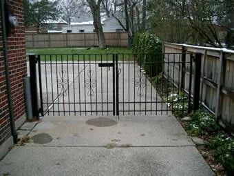 Fence & Gate 2