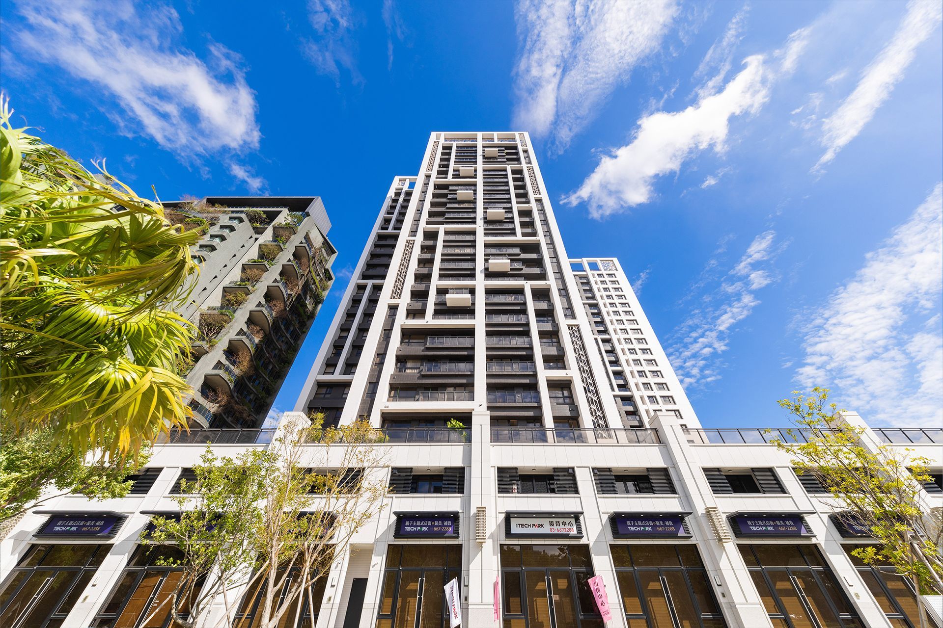 豐邑建設、豐邑、豐邑TECHPARK、高鐵金舖、賺錢金庫、光明六路金店面、光明六路、竹北店面、竹北高鐵、形象店面、投資置產、金店面