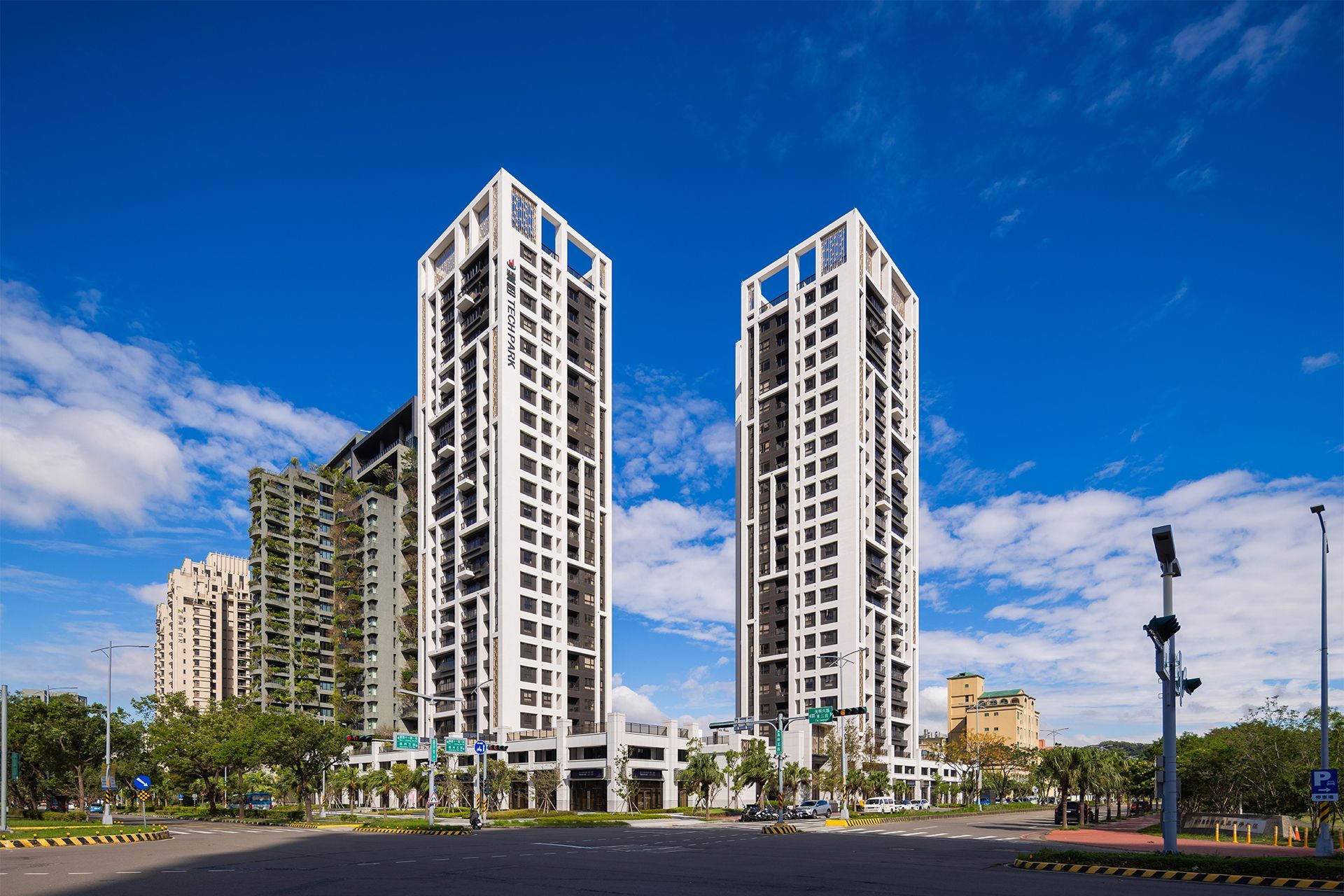 豐邑建設、豐邑、豐邑TECHPARK、高鐵金舖、賺錢金庫、光明六路金店面、光明六路、竹北店面、竹北高鐵、形象店面、投資置產、金店面