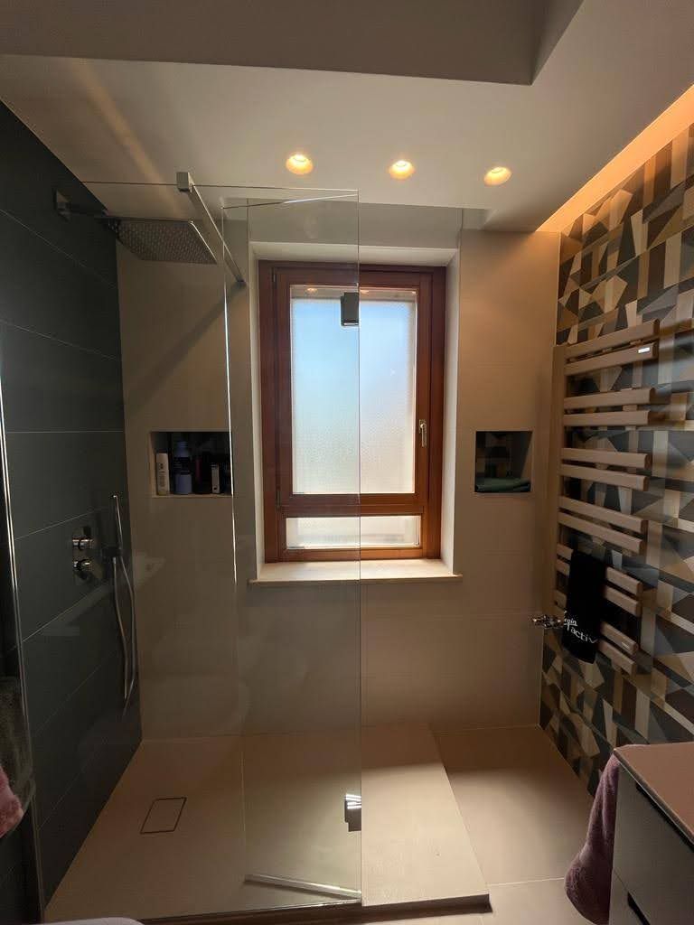 Bagno ristrutturato a Monteverde Roma con finiture moderne