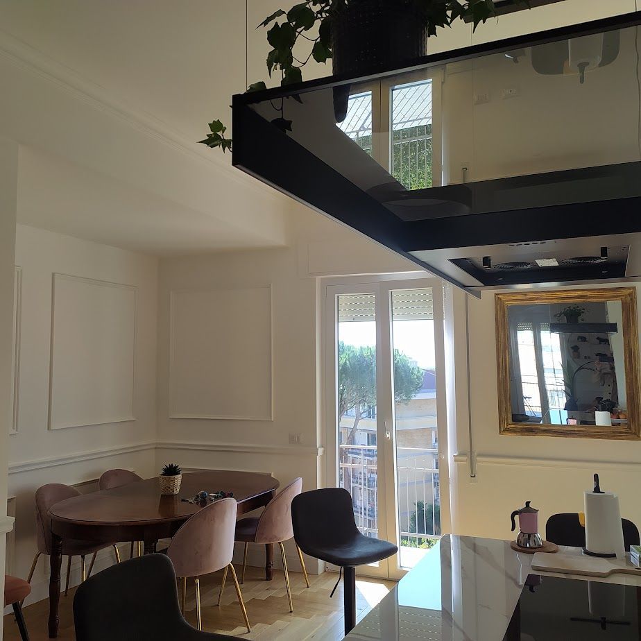 Ingresso appartamento moderno dopo ristrutturazione integrale