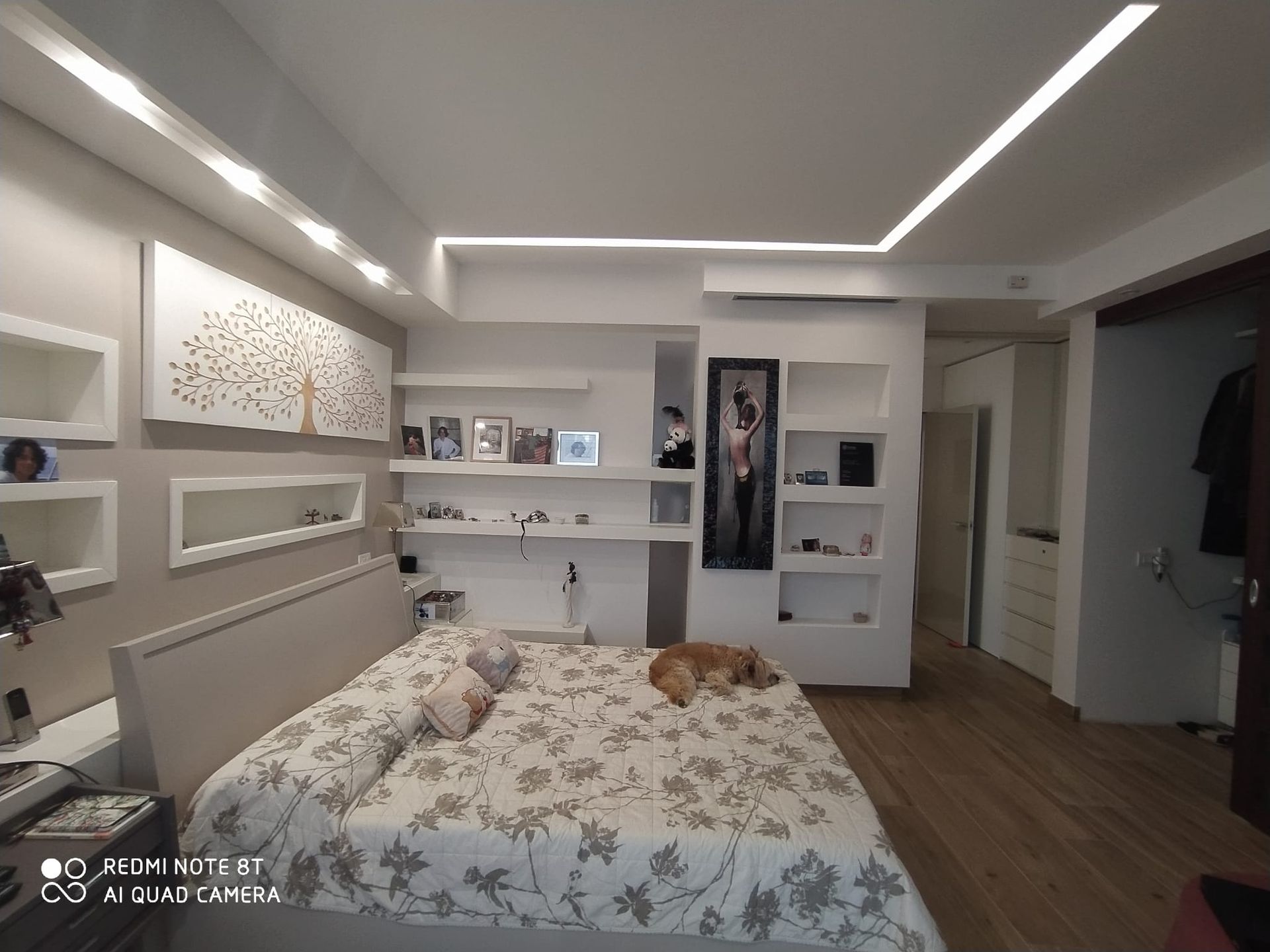 Finiture artigianali in legno e cartongesso in casa ristrutturata a Roma