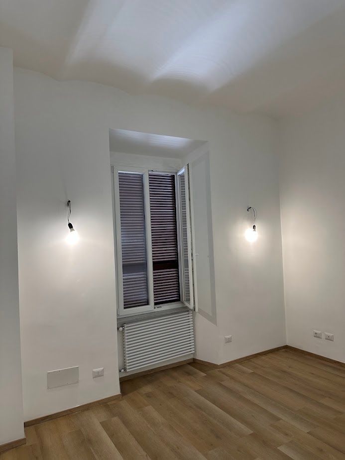 Appartamento ristrutturato per uso residenziale – centro storico Roma