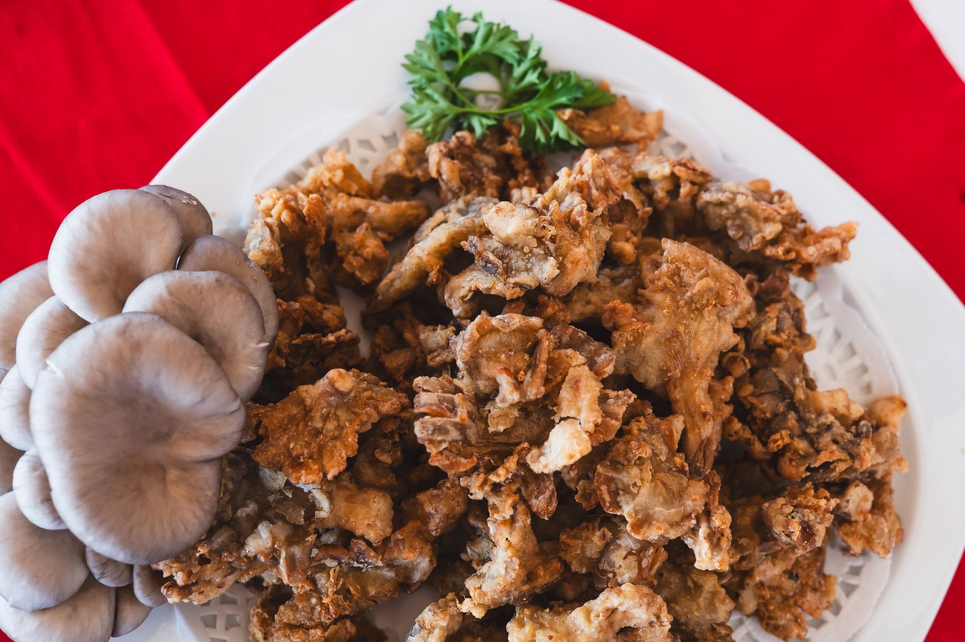 In Mid-Mo, Mandy’s Bamboo Kitchen Creates Inspired Asian Dishes With Locally-Sourced Ingredients.