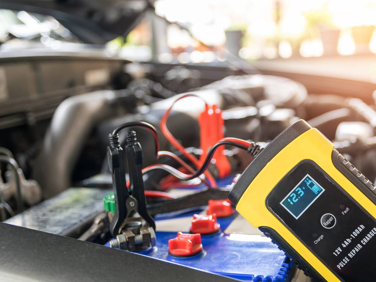 Mobile Mechanic Coventry mobile car battery fitting