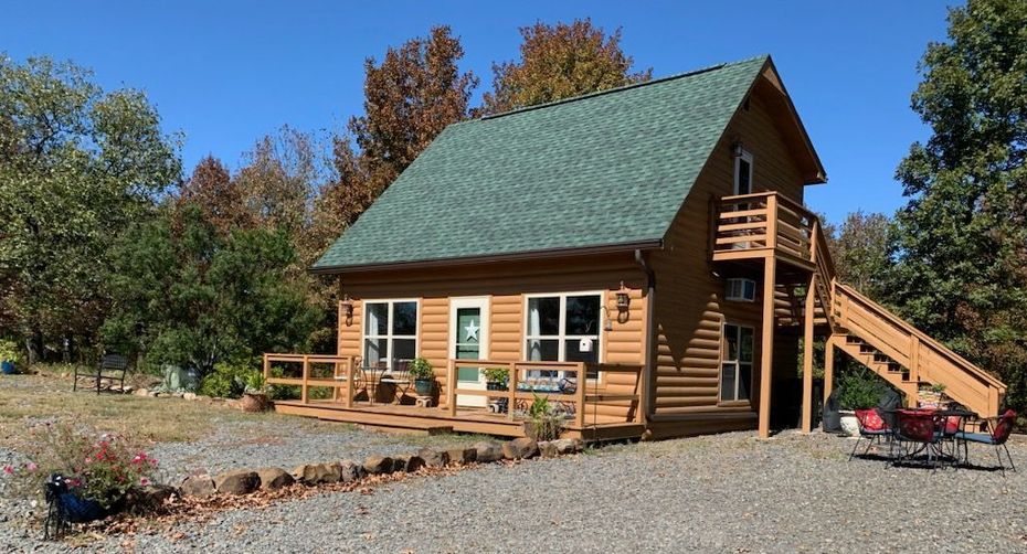 Guesthouse Cottage & Loft - North Little Rock, AR - Starlight Ridge Woodland Retreat