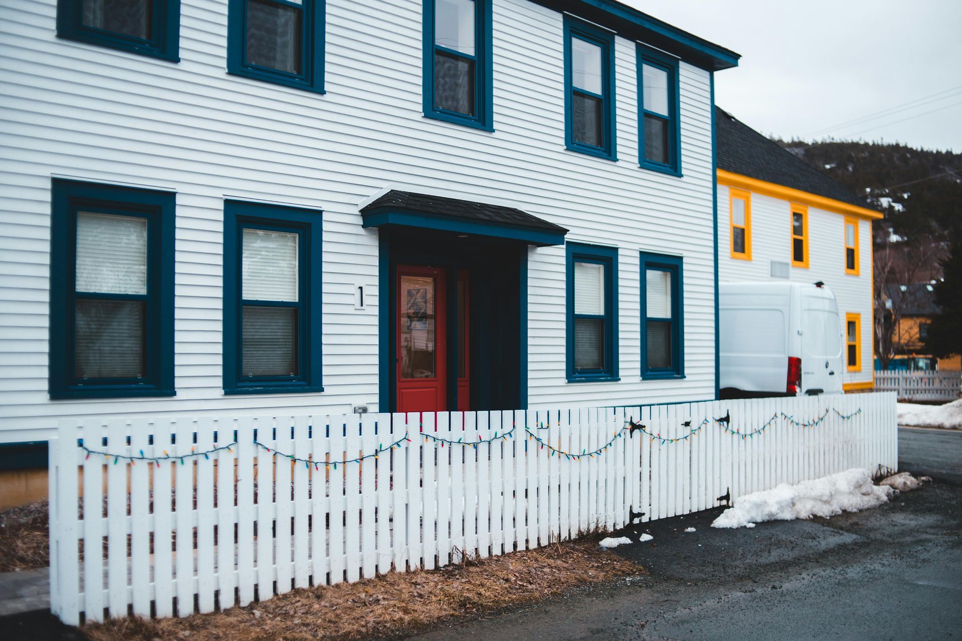 Commercial and residential fencing in Belleville, MI