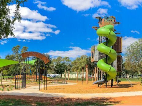 Thomson Hay Landscape Architecture Project - Swan Hill Riverside Adventure Playground