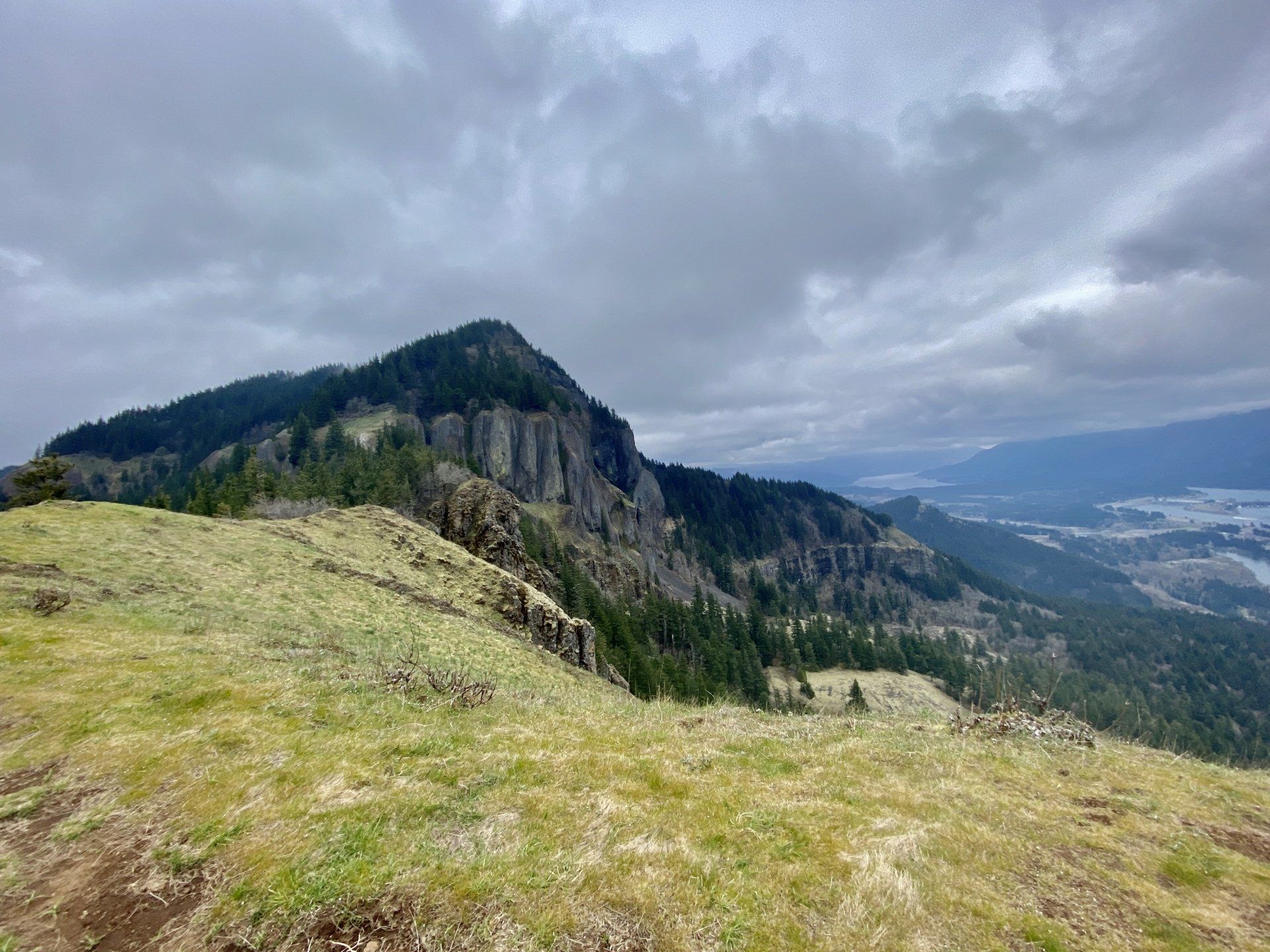 hamilton mountain hiking