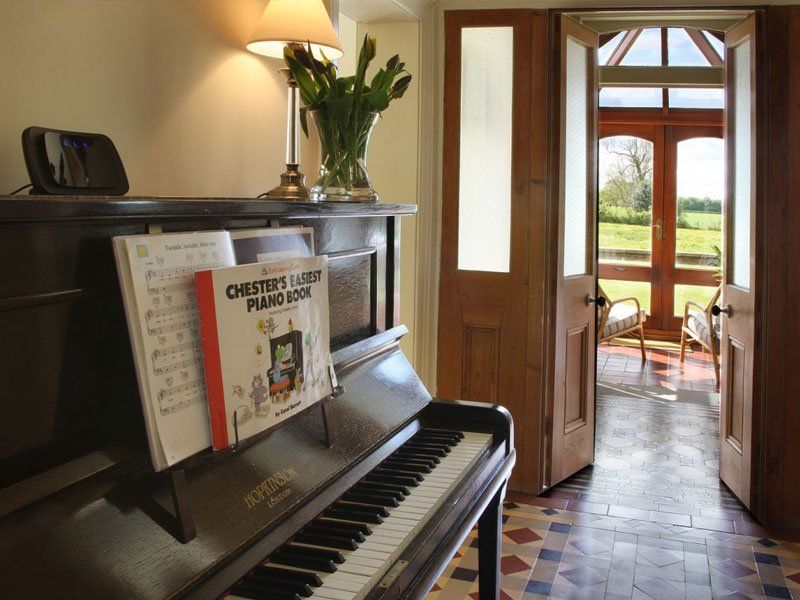 Luxury holiday farmhouse for groups York, Clock Farm Holidays