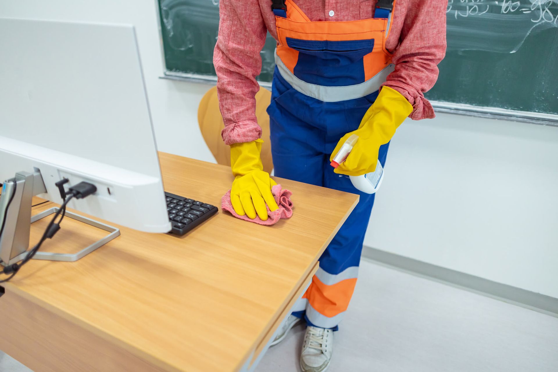 Essential Checklist for Cleaning Office Spaces: Streamline Your Sanitation Routine