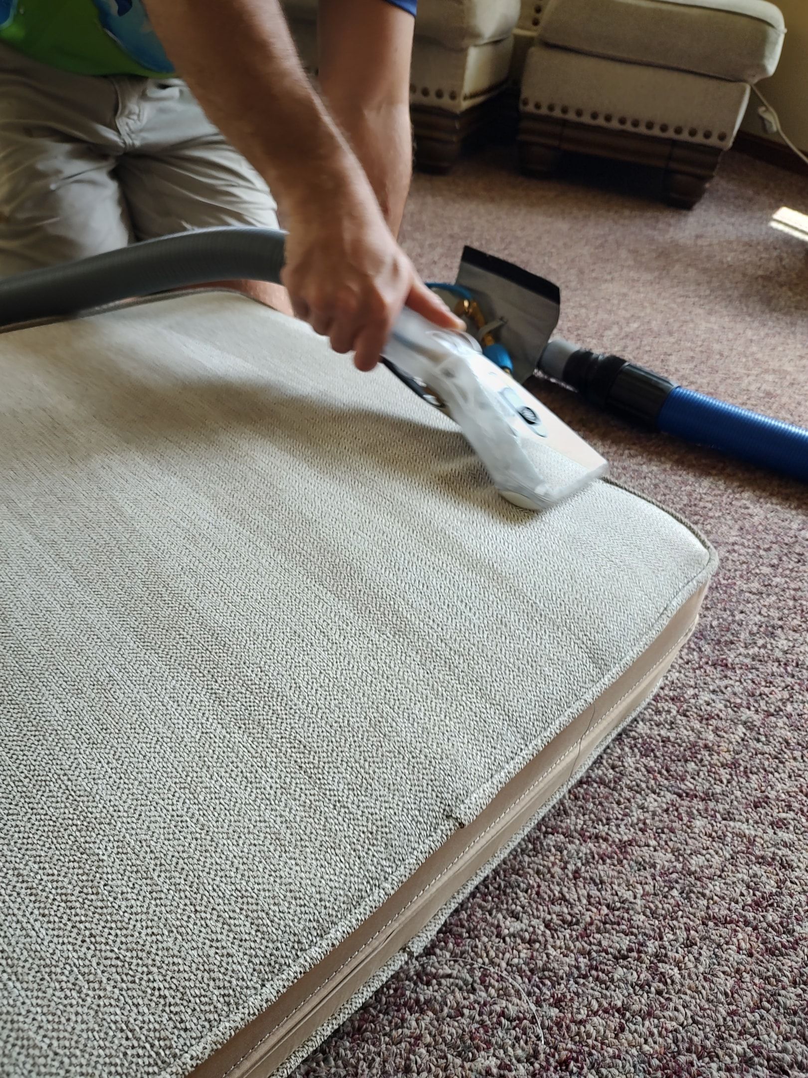Visual explanation of the upholstery cleaning process.