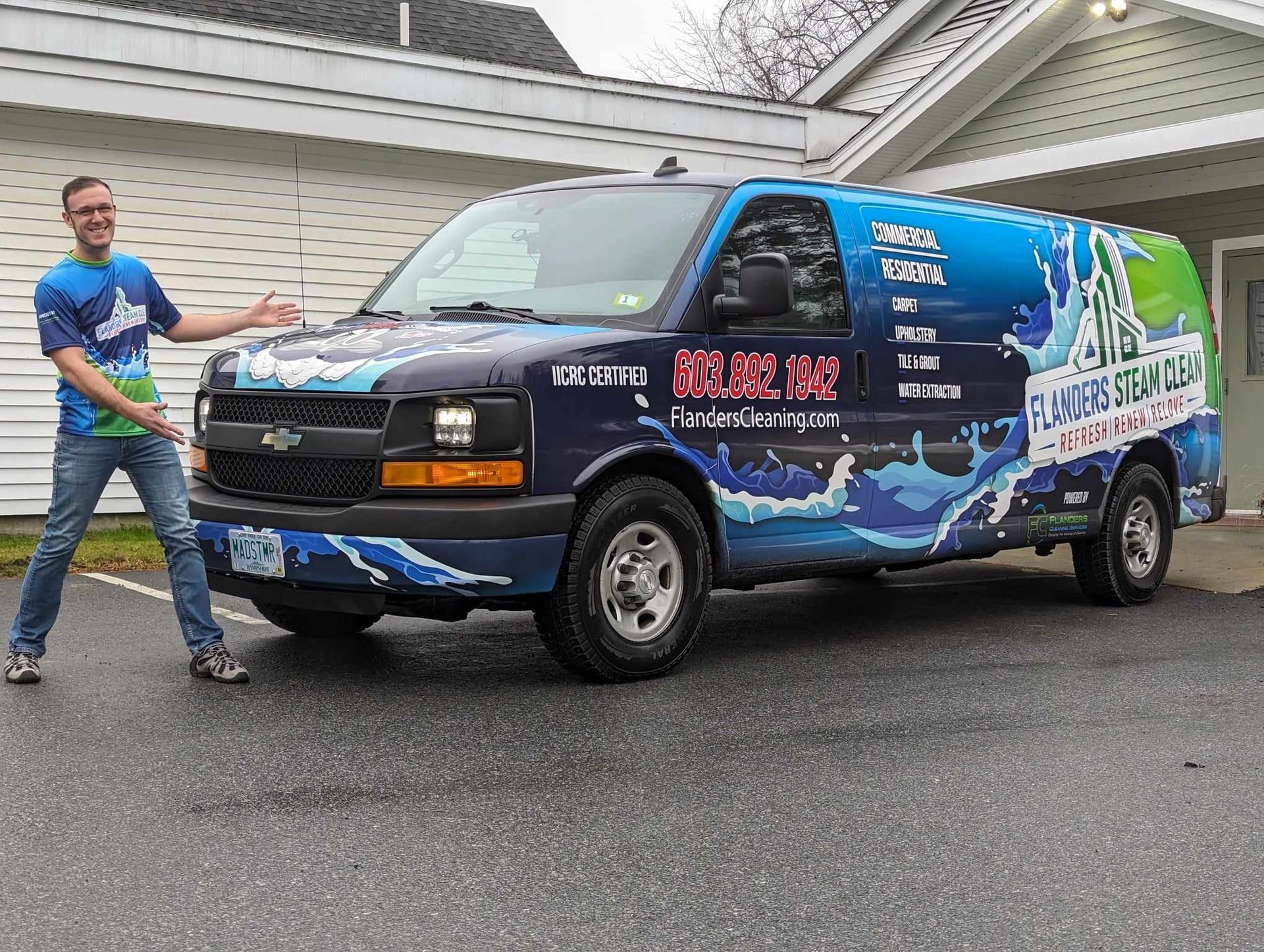 An expert upholstery cleaner working on a sofa near you.