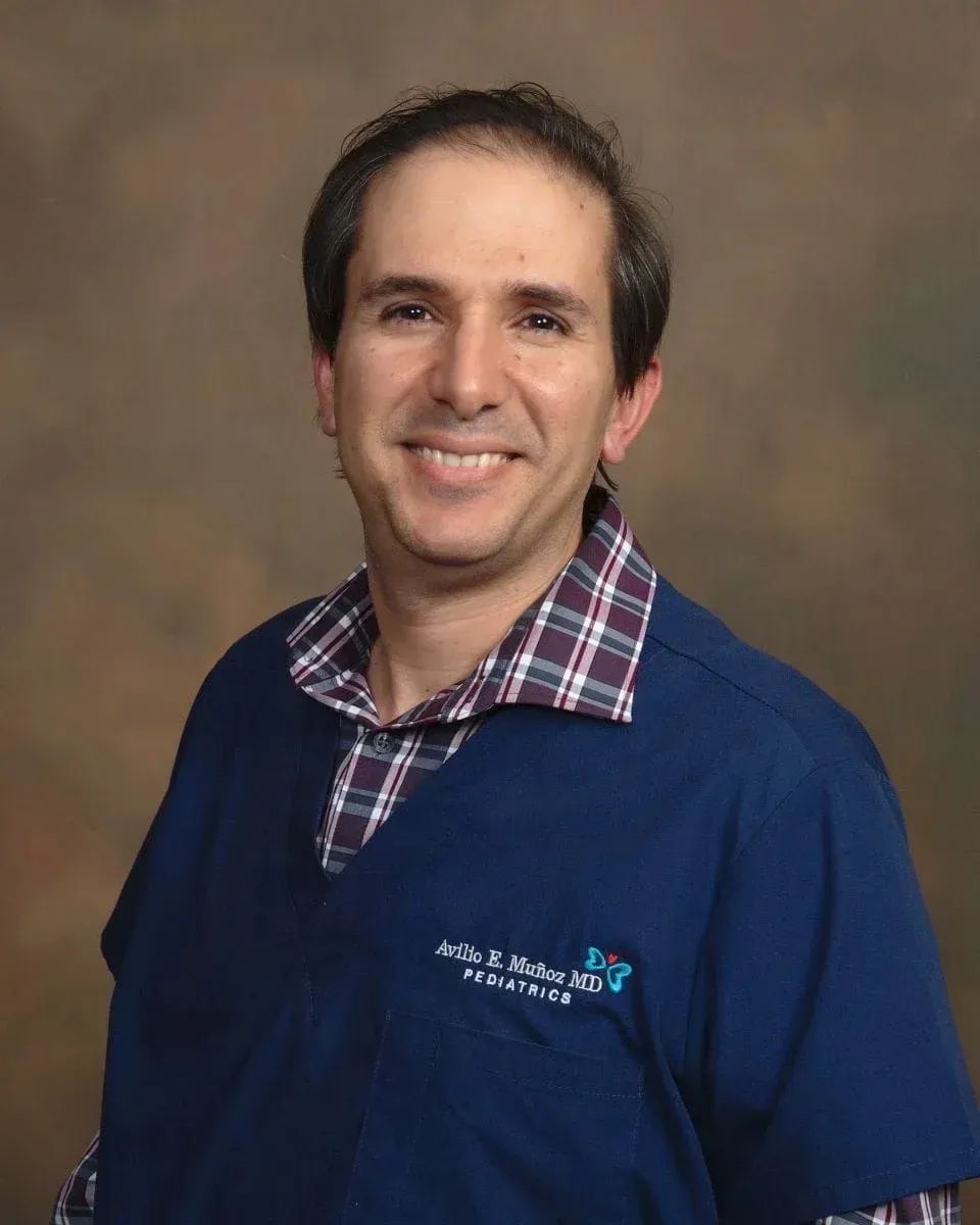 Avilio E. Muñoz, MD