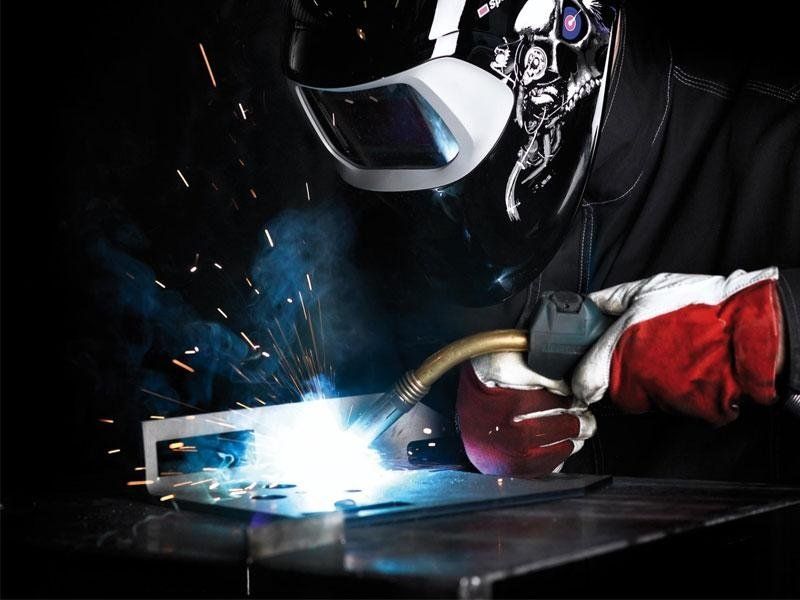 operazione di saldatura