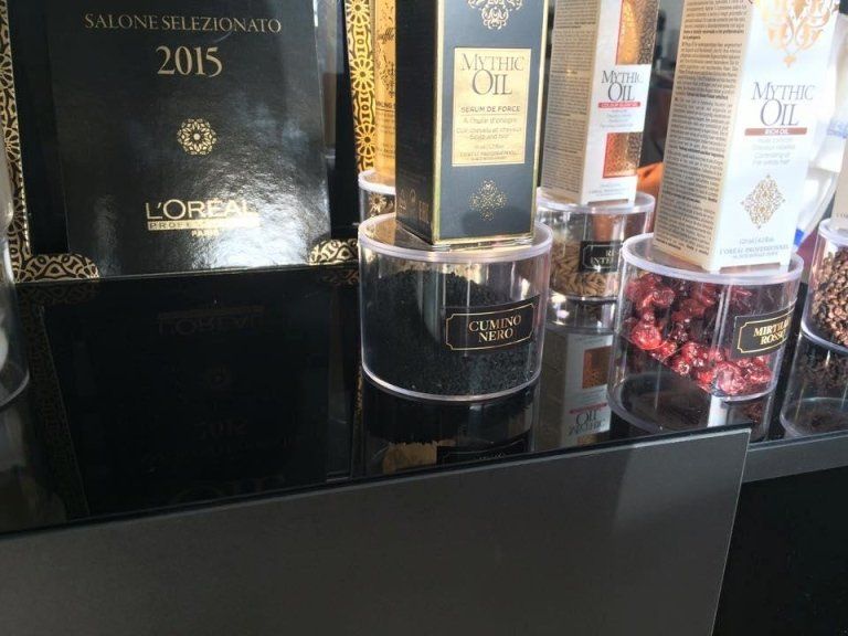 vendita di prodotti per capelli