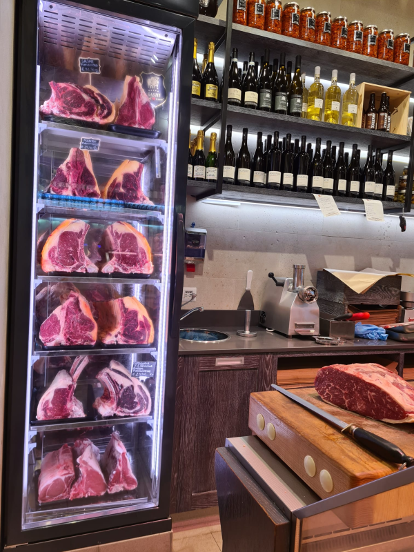 interno macelleria 2