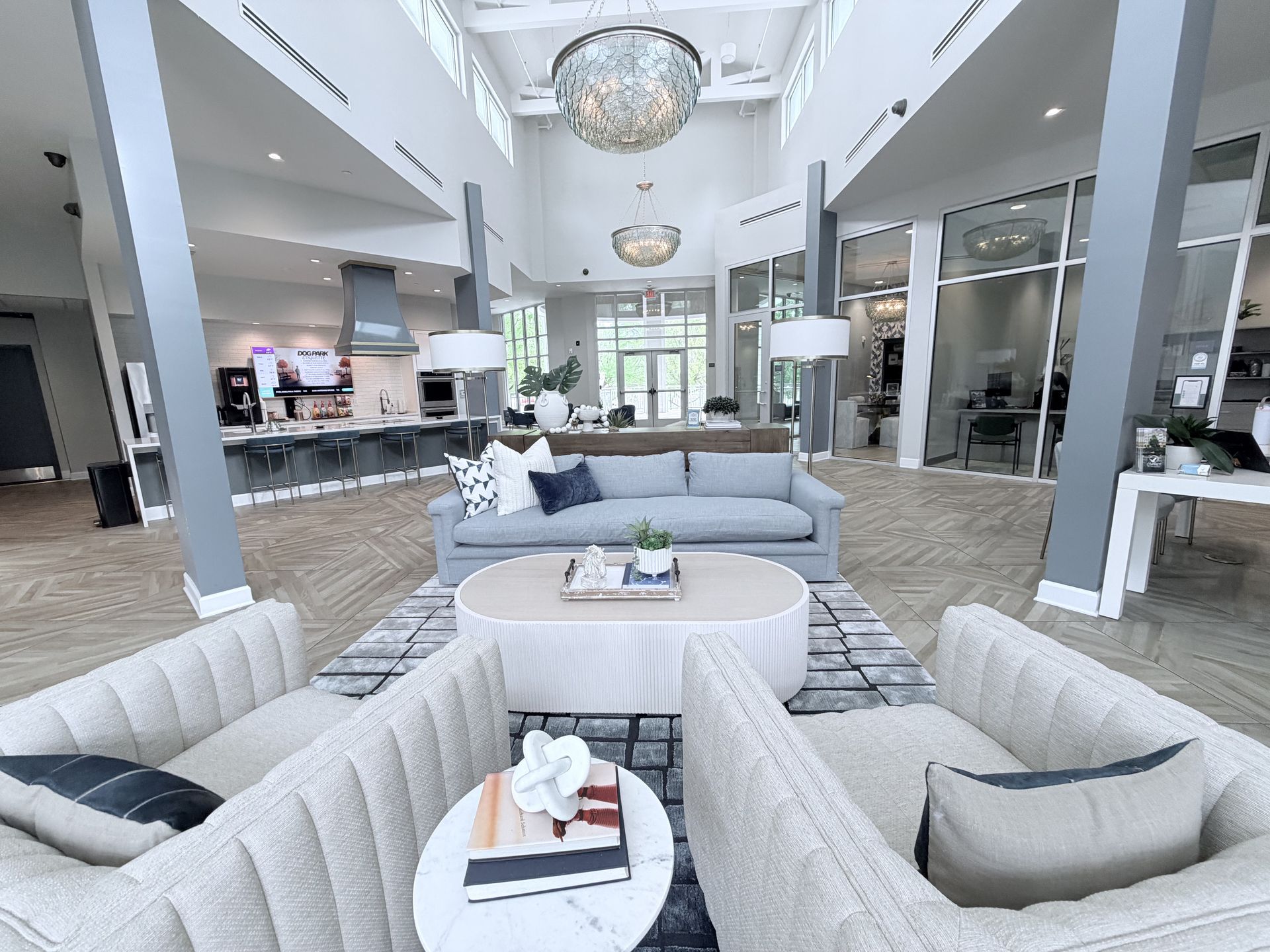 The Osprey at Lake Norman outdoor lounge with a seating area.