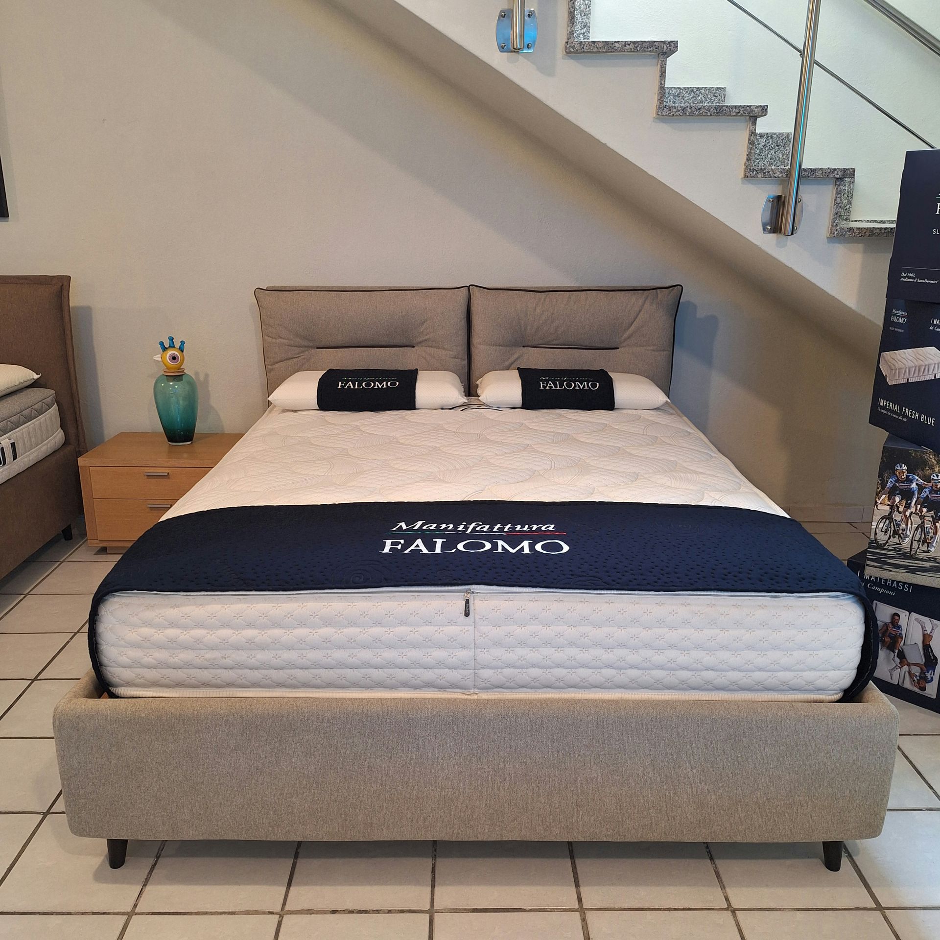 letto con contenitore sfoderabile e materasso manifattura falomo a molle insacchettate da tronu arredamenti a cagliari