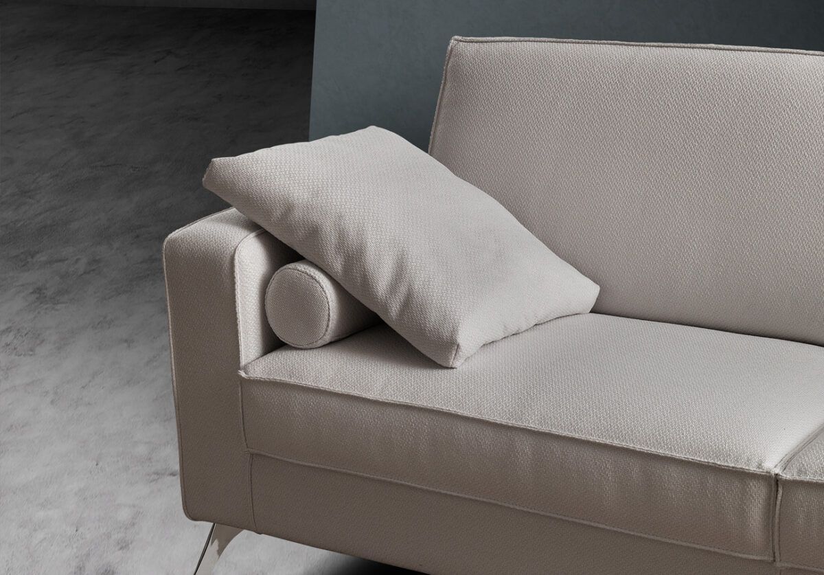 divano sfoderabile con cuscini da tronu arredamenti a cagliari