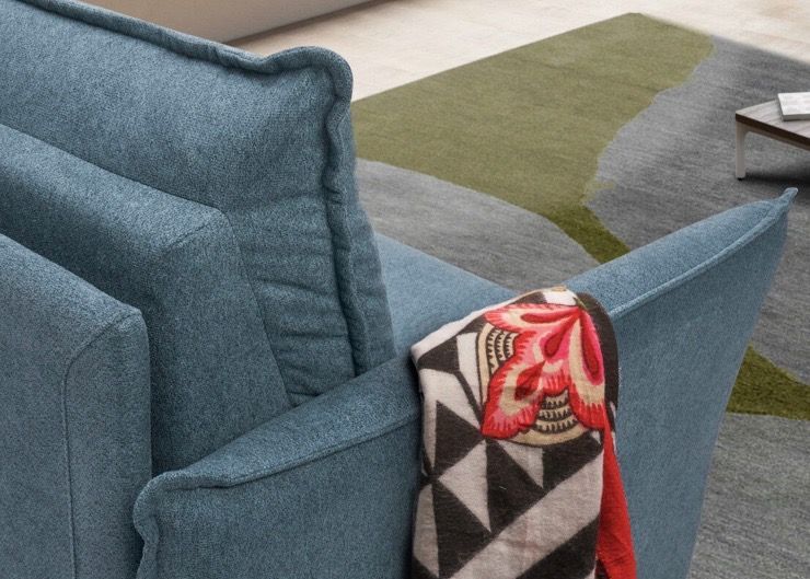 dettaglio tessuto divano azzurro sfoderabile a cagliari da tronu arredamenti