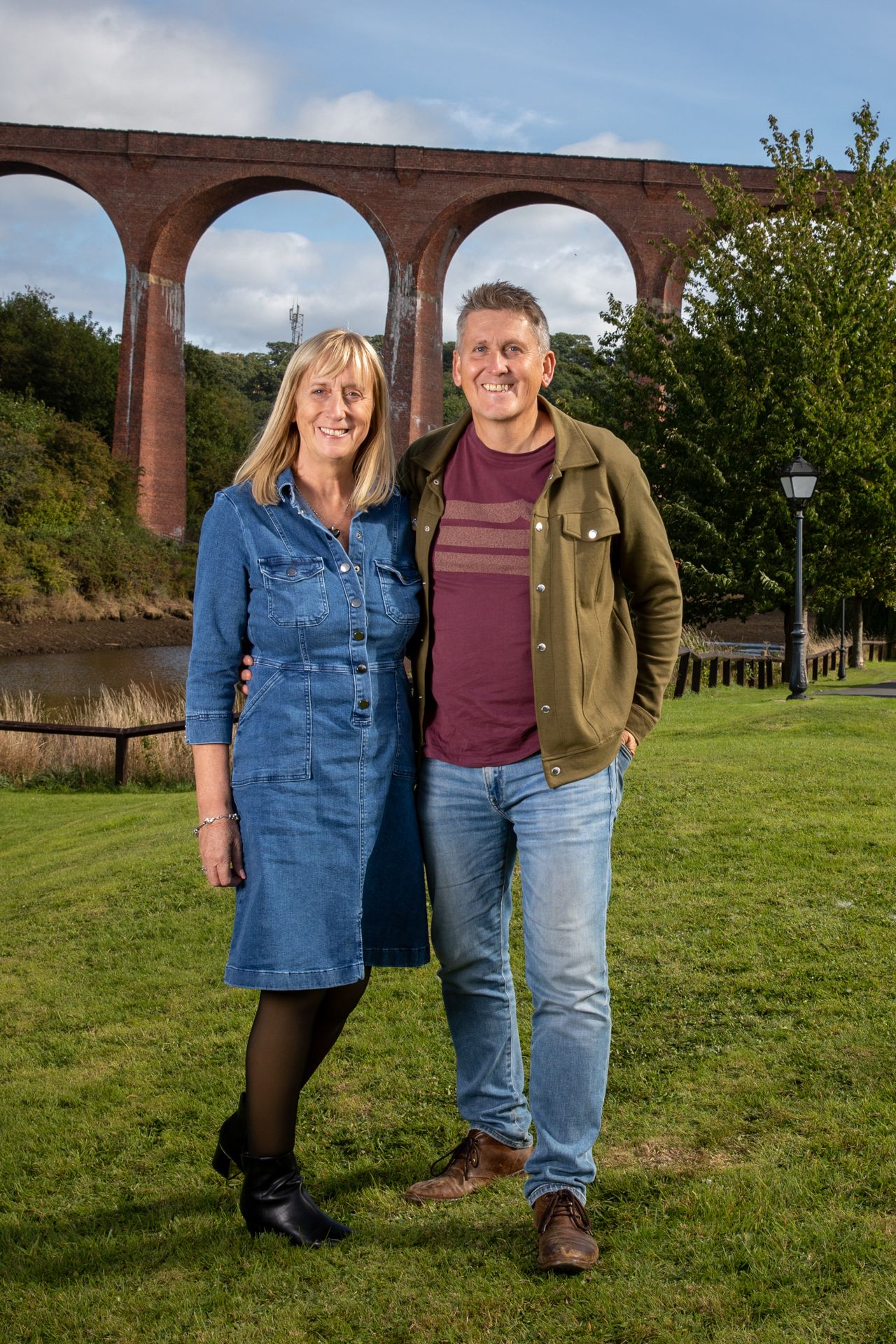 On location couple photoshoot in Whitby