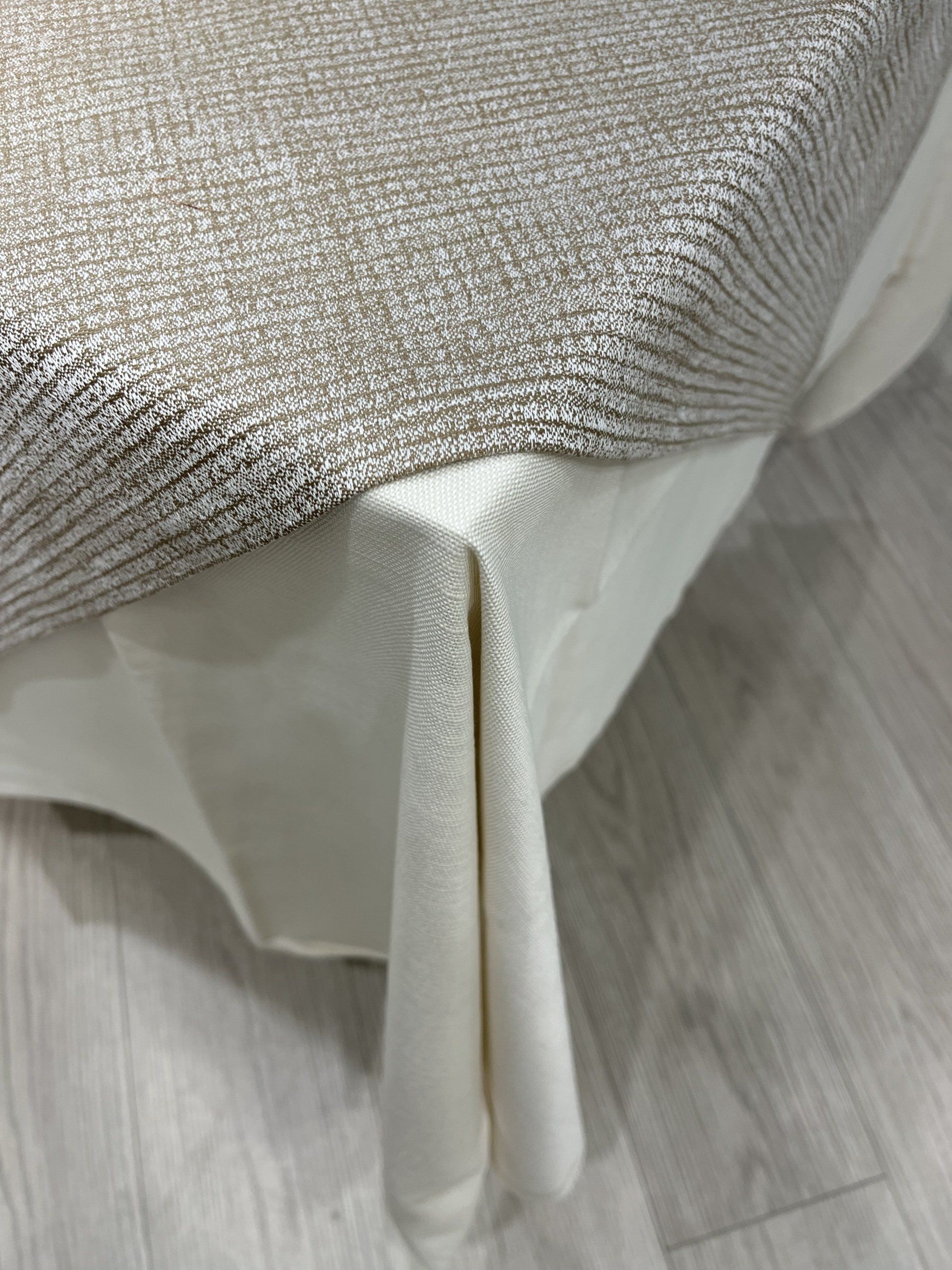 samples of cotton tablecloths