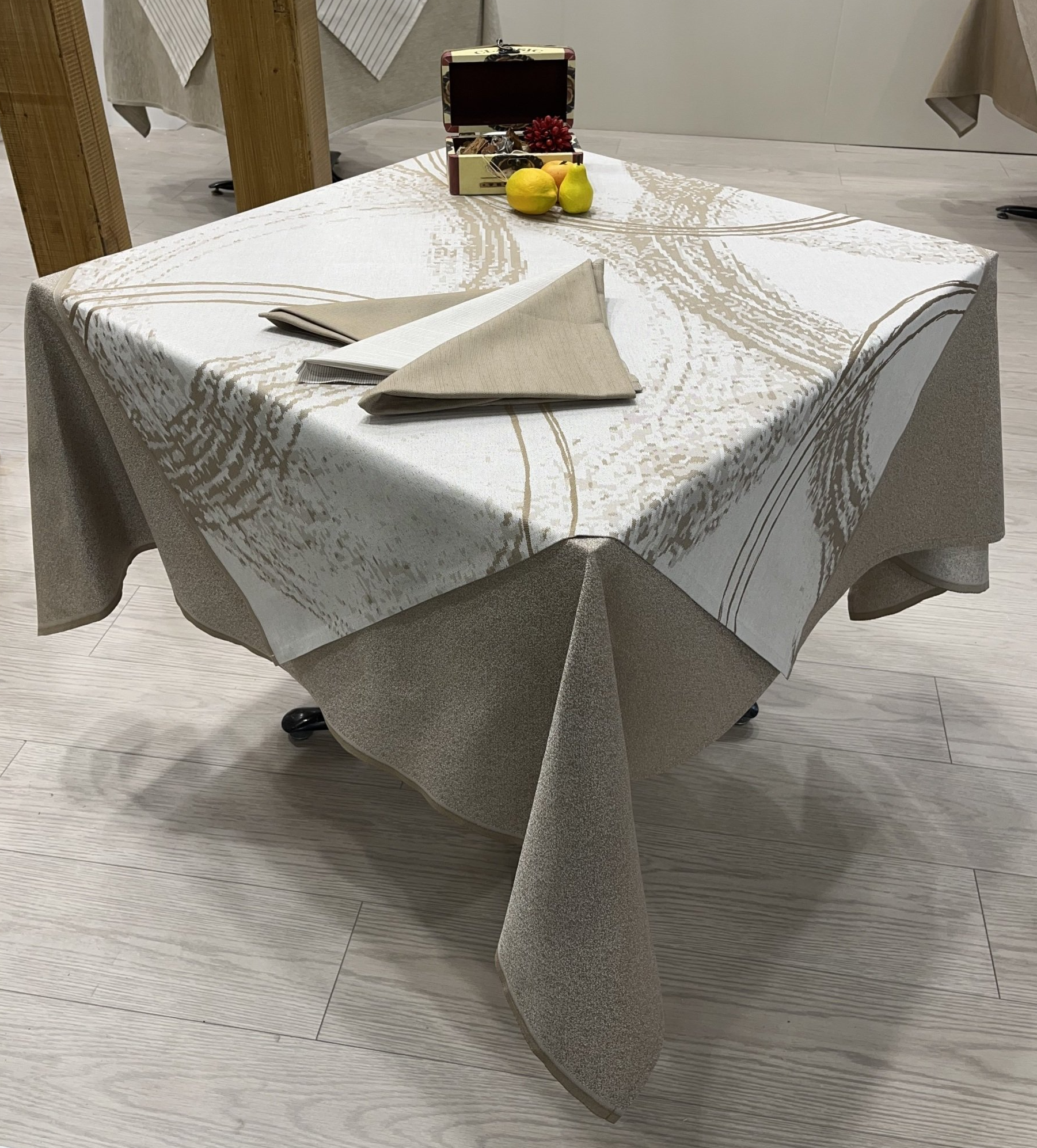 samples of cotton tablecloths