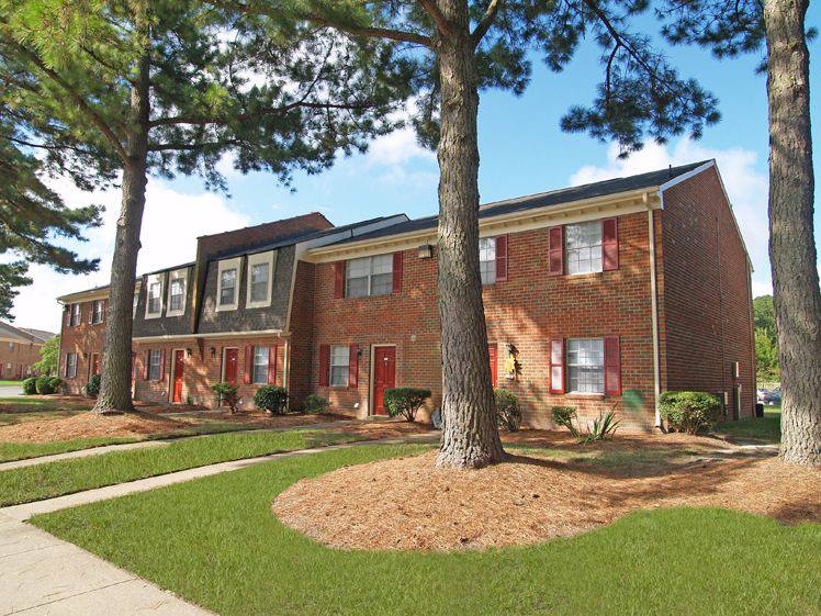 Eastwind Apartments | Virginia Beach, VA