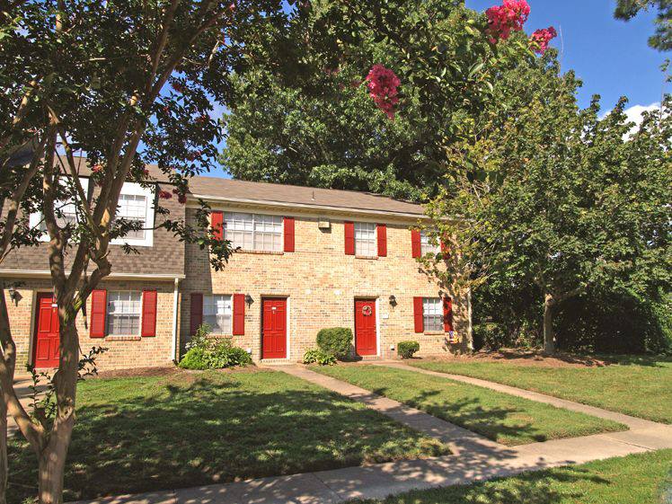 Eastwind Apartments | Virginia Beach, VA