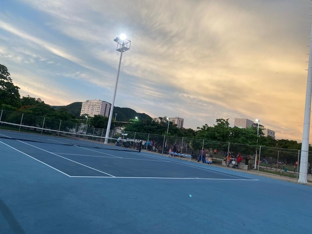 ACADEMIA DE TENIS SANTA MAR