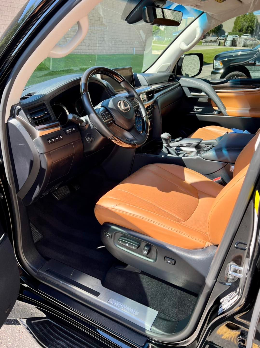 Lexus LX Interior
