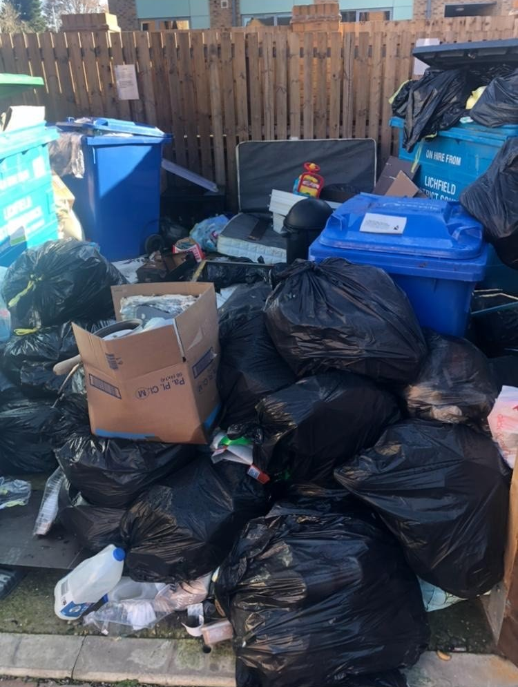 Rubbish Removal Birmingham - See Prices & Book Online 24/7