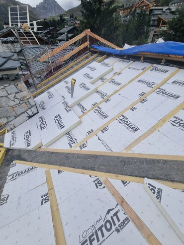 Charpentes Bois & Montagne, travaux d'isolation par l'extérieur à Albertville en Savoie