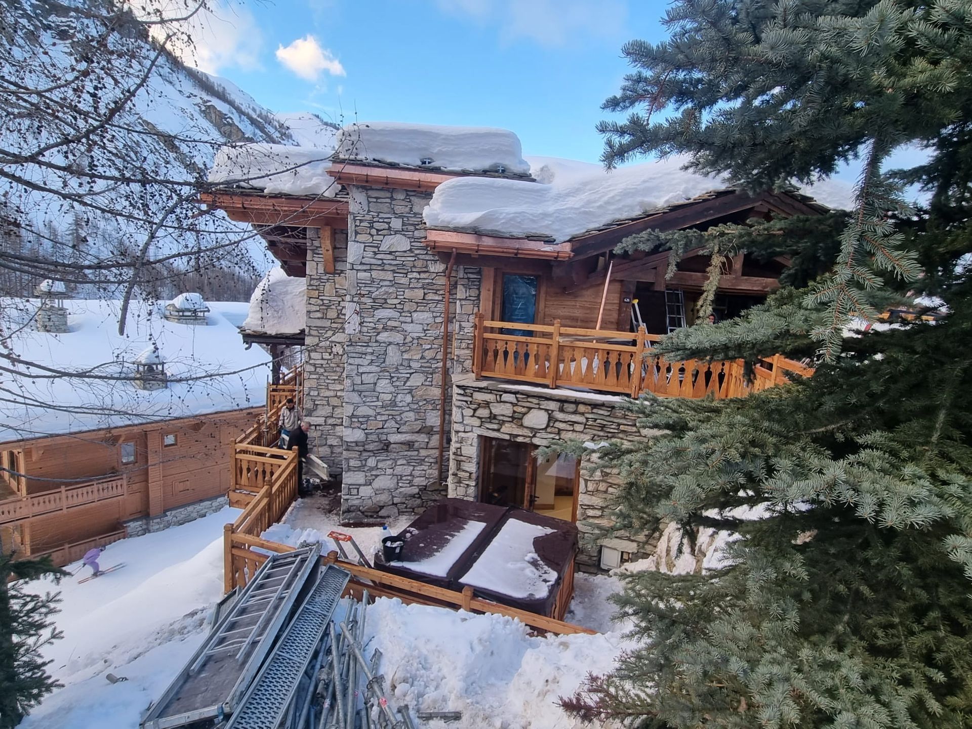 Charpentes Bois & Montagne, réalisation 6 de travaux de charpente, toitures, couvertures, zinguerie, ossature bois en Savoie