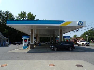 Lucky's Market & Valero Gas Station2