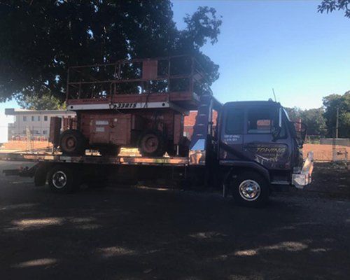 towing an heavy equipment