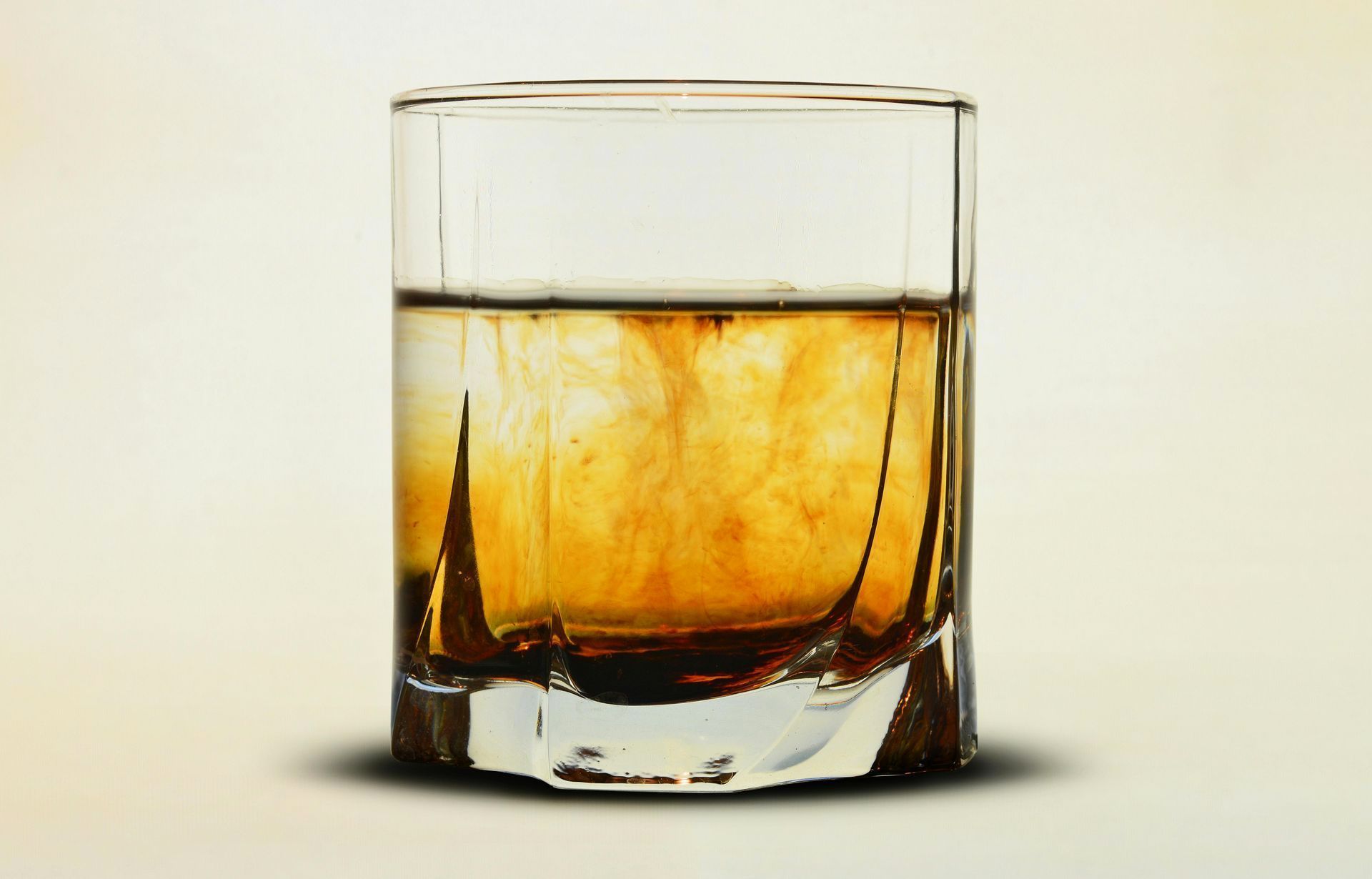 Glass of whisky and water