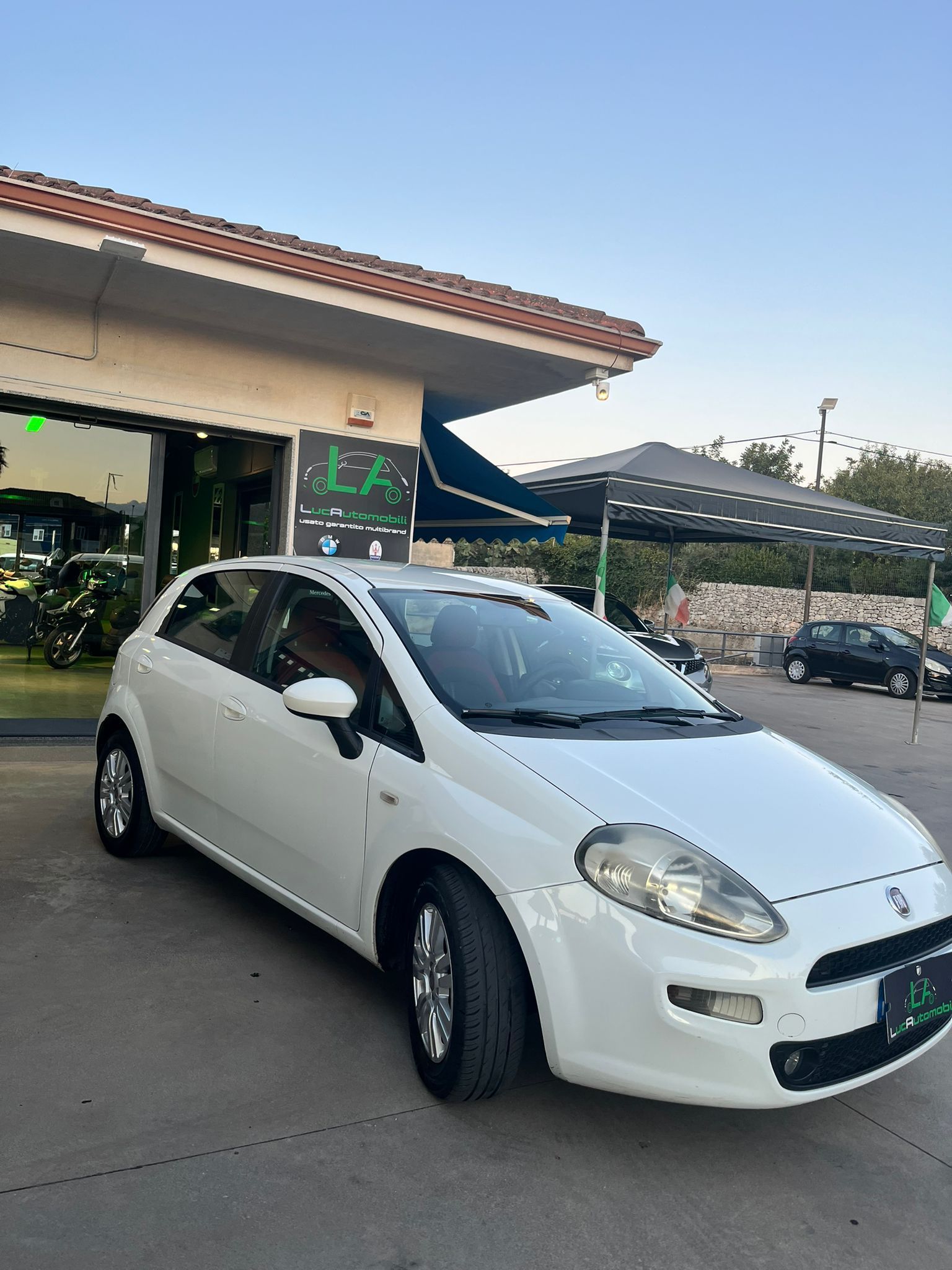 FIAT PUNTO
ANNO: 2012
CILINDRATA: 1.3 MJT 4° SERIE 75 CV 55 KW