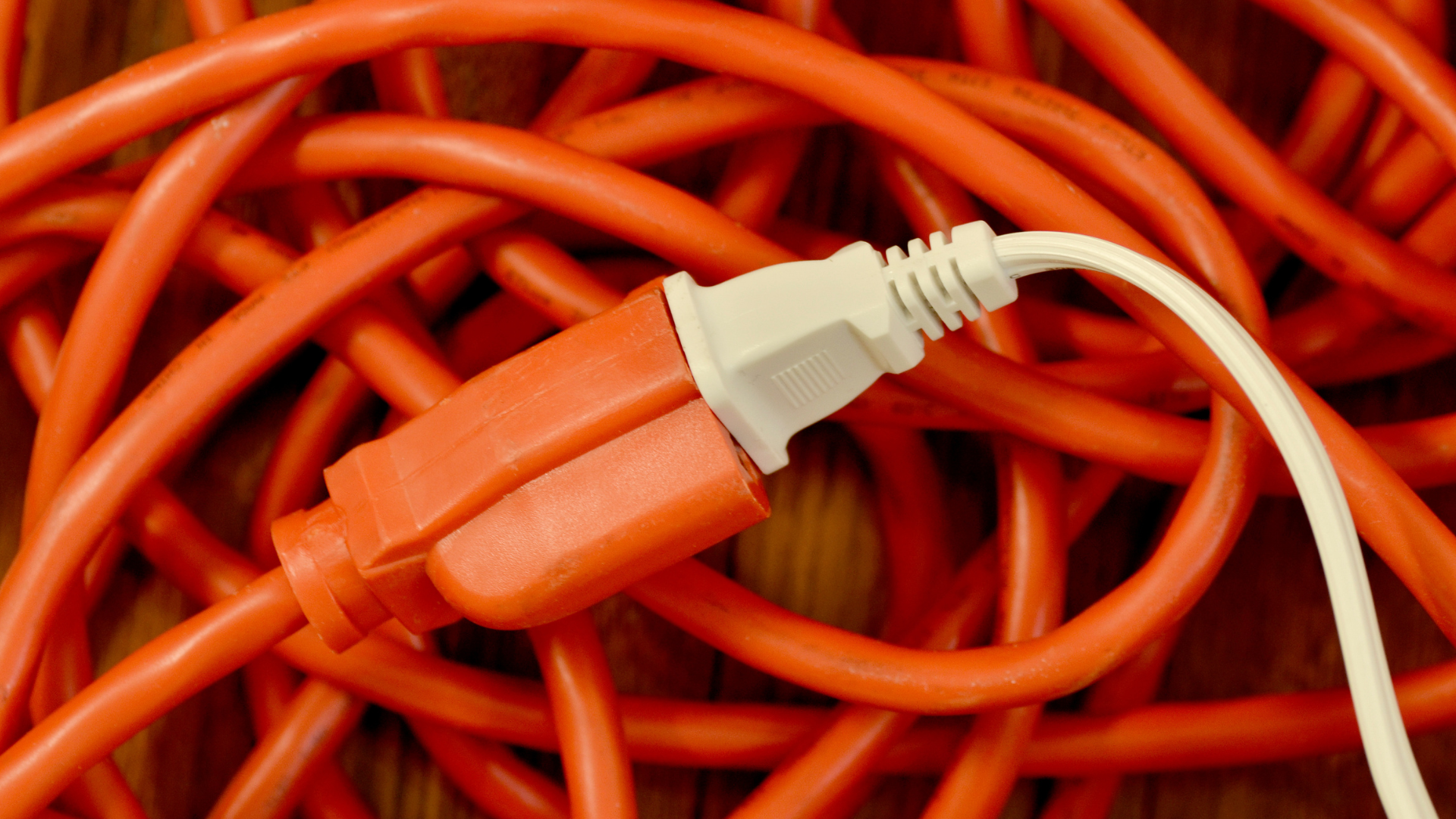 The Evolution of Cord Management: From Cable Ties to Gripper Cord Connectors