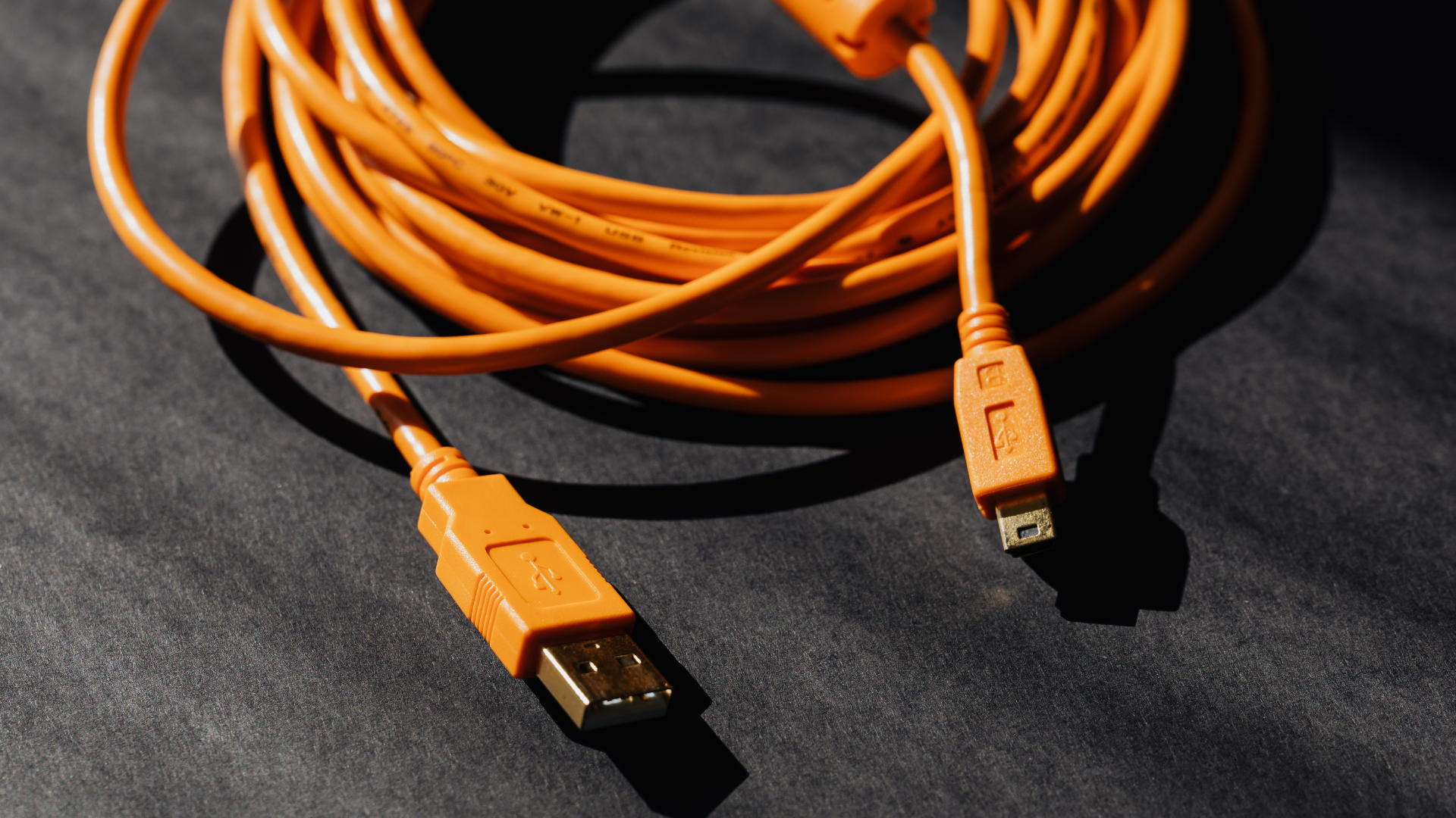 Protect, Organize, and Simplify: The All-in-One Cord Solution You Need